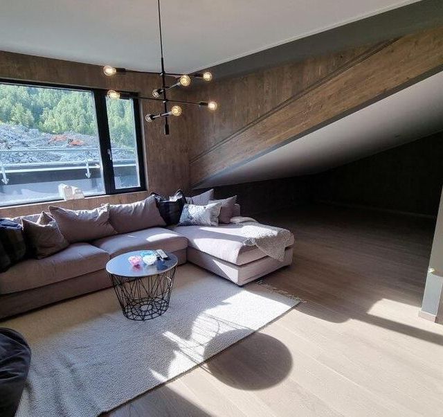 Loftstue med hems